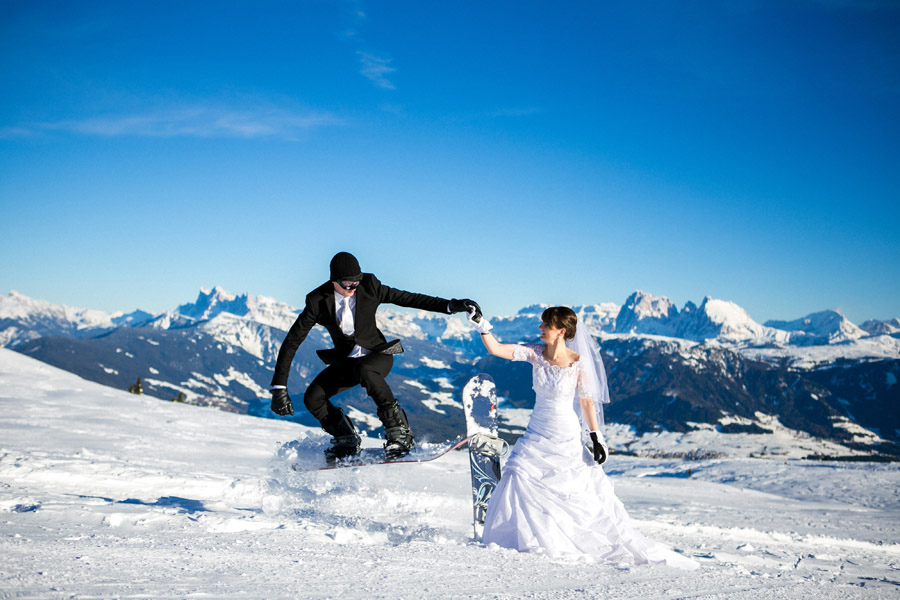 snowkite snowbord trash the dress dolomiti fotografo matrimonio bolzano corno del renon