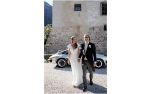 a german couple celebrating the wedding at schloss freudenstein at Eppan Südtirol beste hochzeitsfotograf